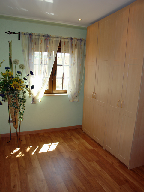 Back to the small photos? Click here...