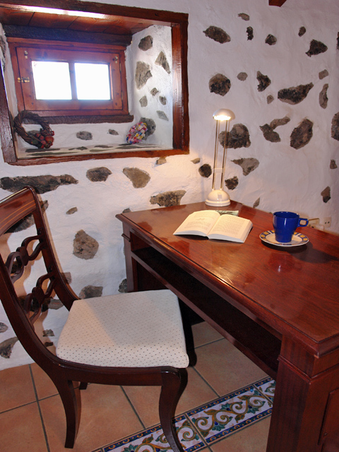 Back to the small photos? Click here...