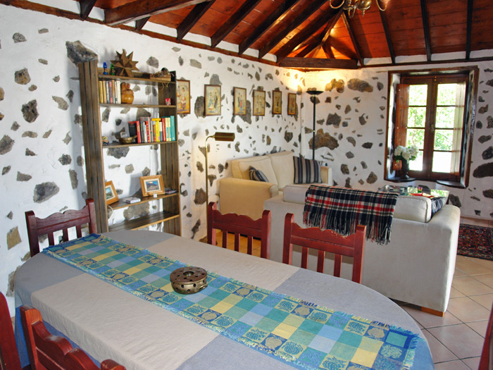 Back to the small photos? Click here...