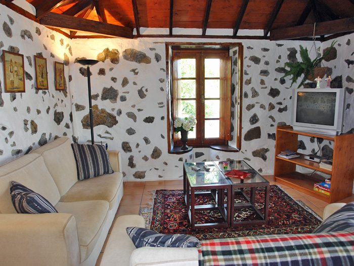 Back to the small photos? Click here...