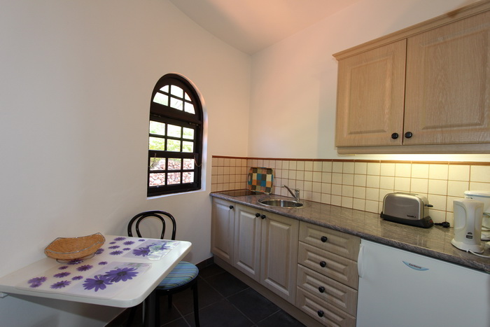 Back to the small photos? Click here...