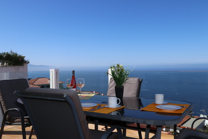 Back to the small photos? Click here...