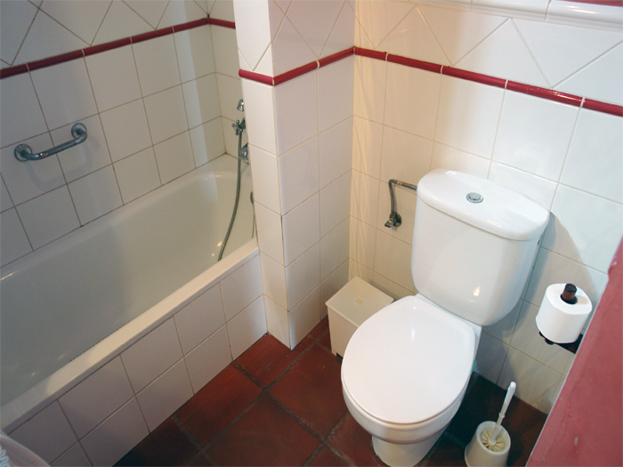 Back to the small photos? Click here...