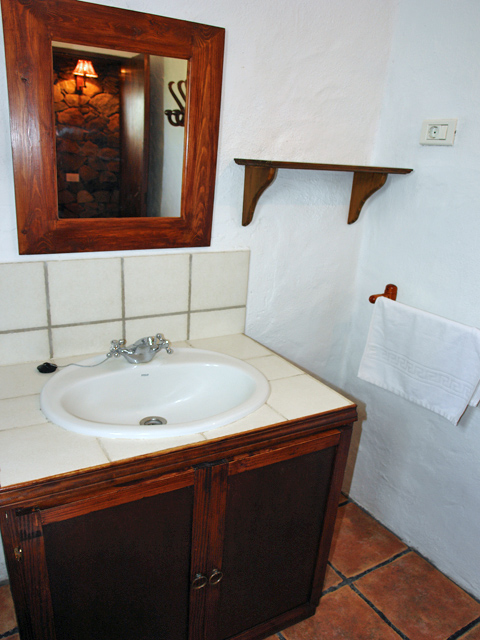 Back to the small photos? Click here...