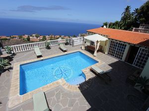 Click here for bigger photos