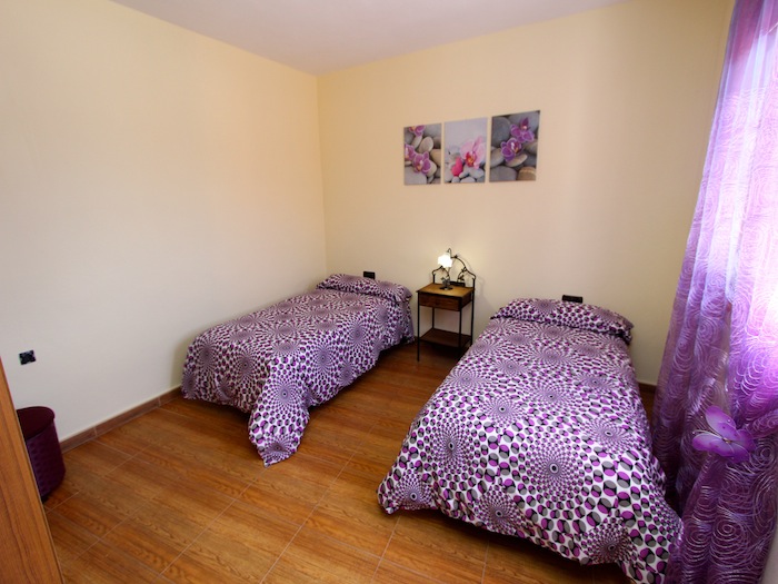 Back to the small photos? Click here...