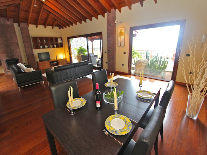 Back to the small photos? Click here...