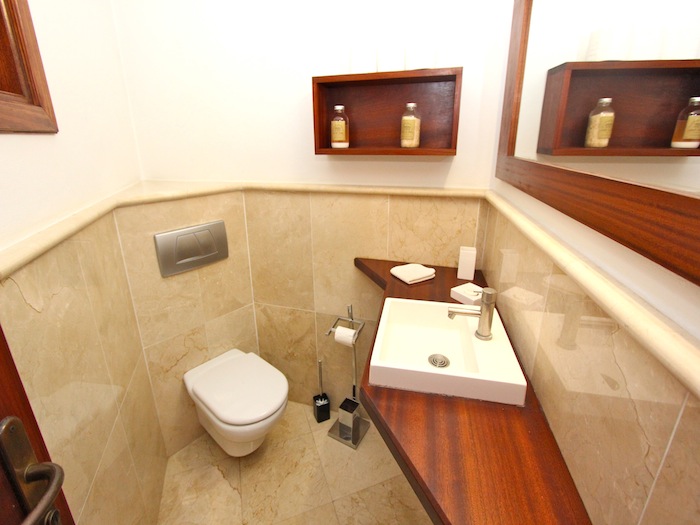 Back to the small photos? Click here...