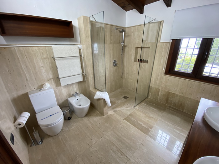 Back to the small photos? Click here...