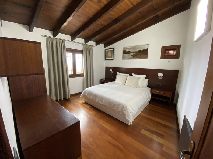 Back to the small photos? Click here...