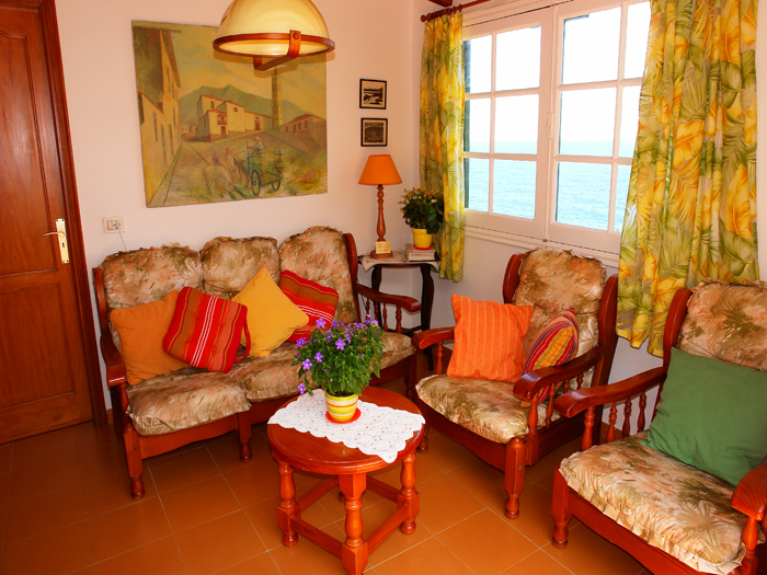 Back to the small photos? Click here...