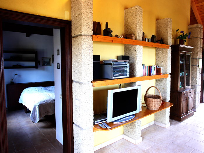 Back to the small photos? Click here...