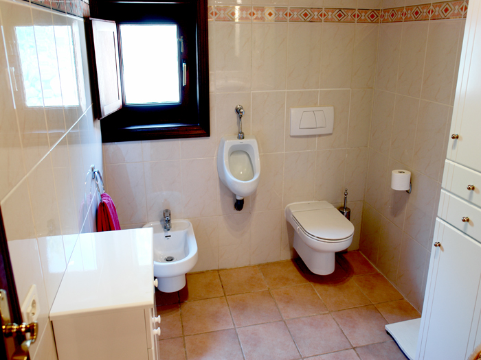 Back to the small photos? Click here...