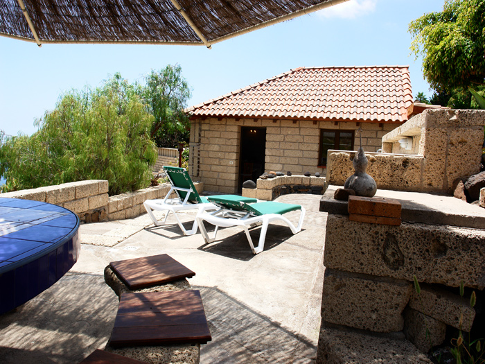 Back to the small photos? Click here...