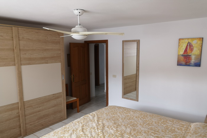 Back to the small photos? Click here...