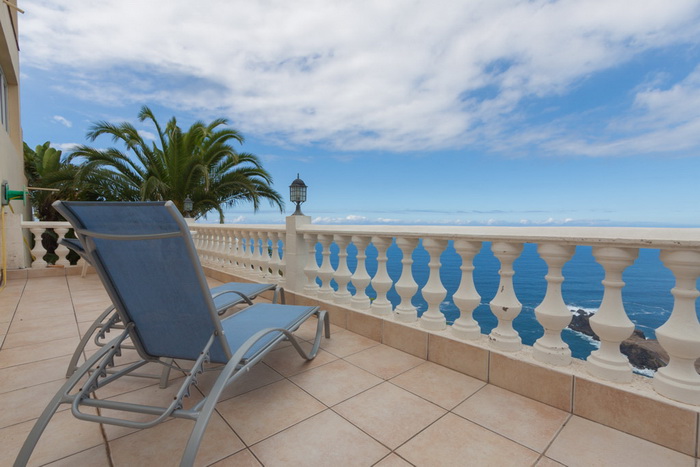 Back to the small photos? Click here...